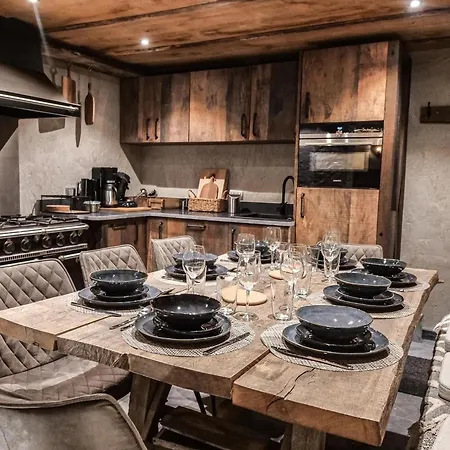 Spacious In The Woods * Bastogne