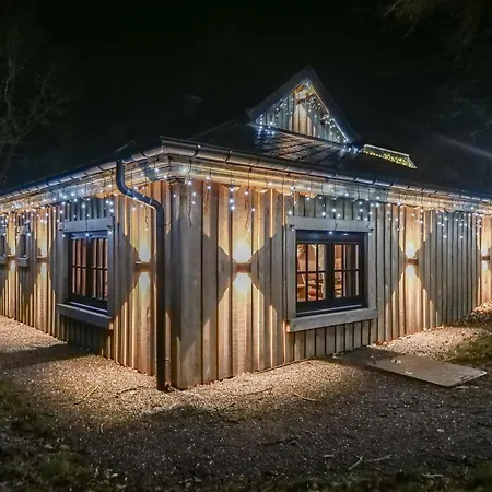 Отель Spacious In The Woods *